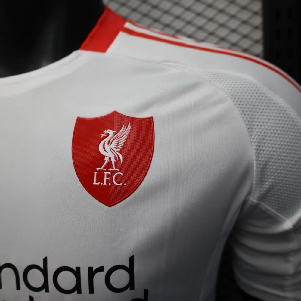 Liverpool's second away player edition football jersey for 2025-2026 - 图片 6